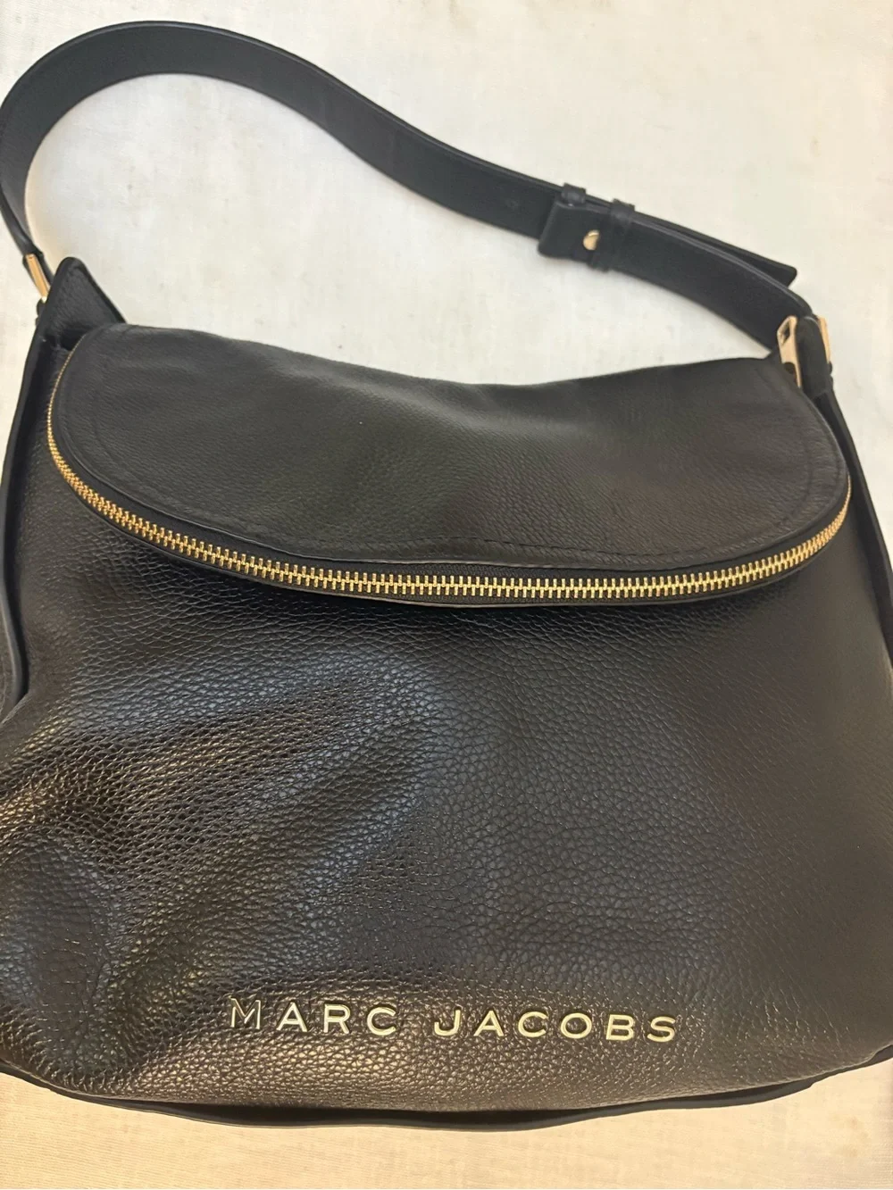 Marc Jacobs Black Pebbled Leather Hobo Shoulder Bag + Matching Wallet Gold Hardw